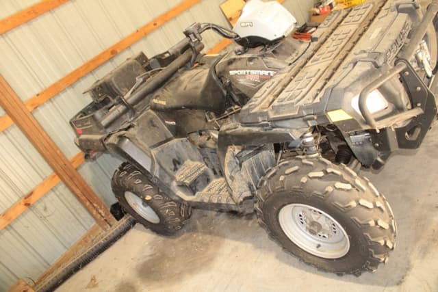 Image of Polaris Sportsman 800 equipment image 4