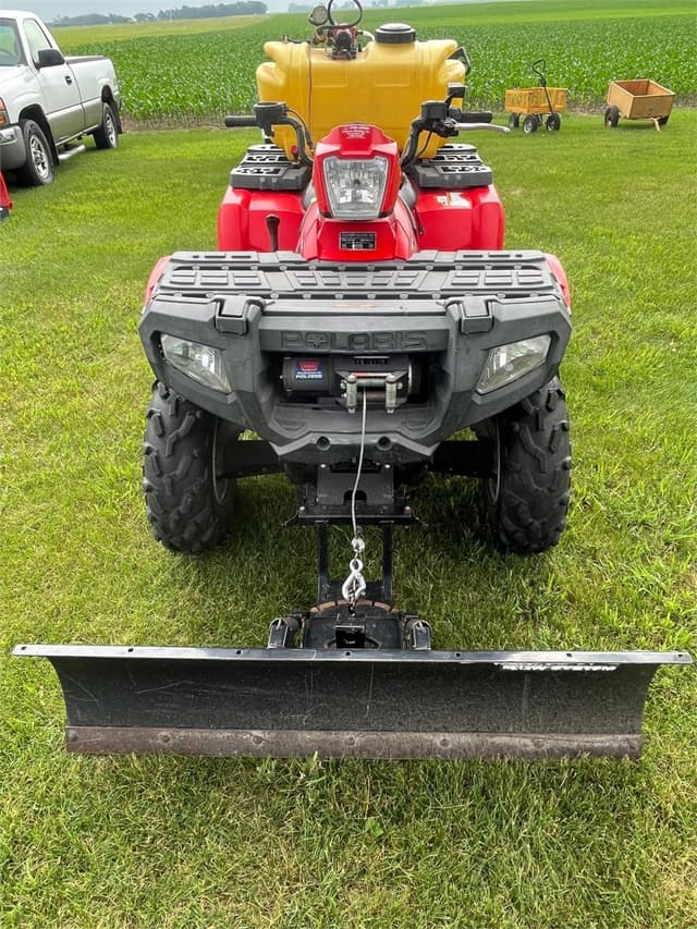 Image of Polaris Sportsman 500 equipment image 2