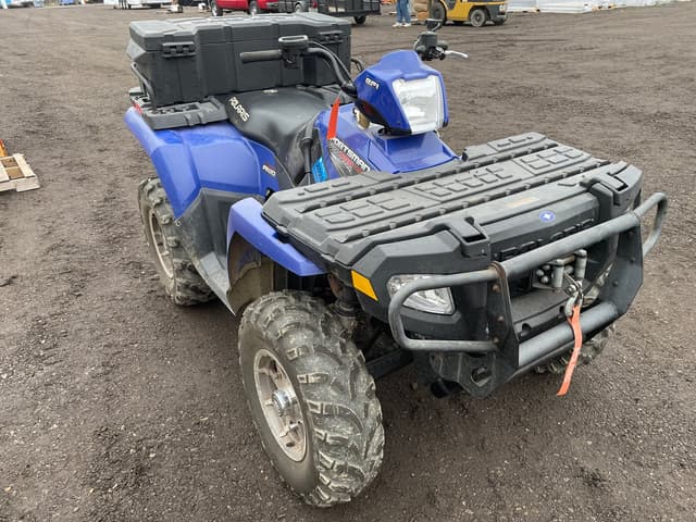Image of Polaris Sportsman 850 equipment image 2