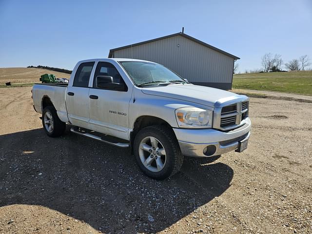 Image of Dodge Ram 1500 equipment image 1
