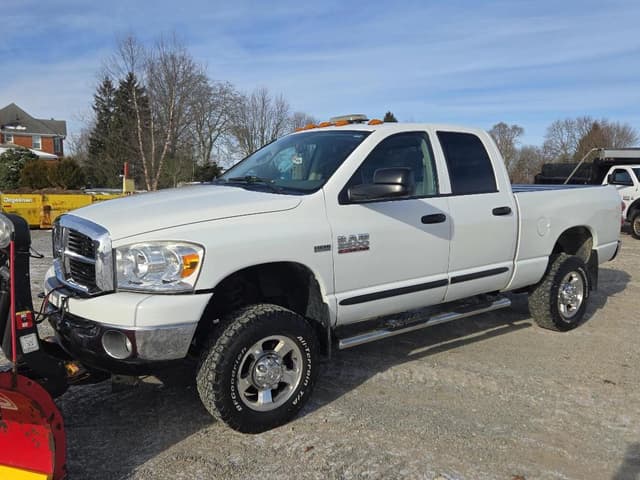 Image of Dodge Ram 2500 equipment image 2