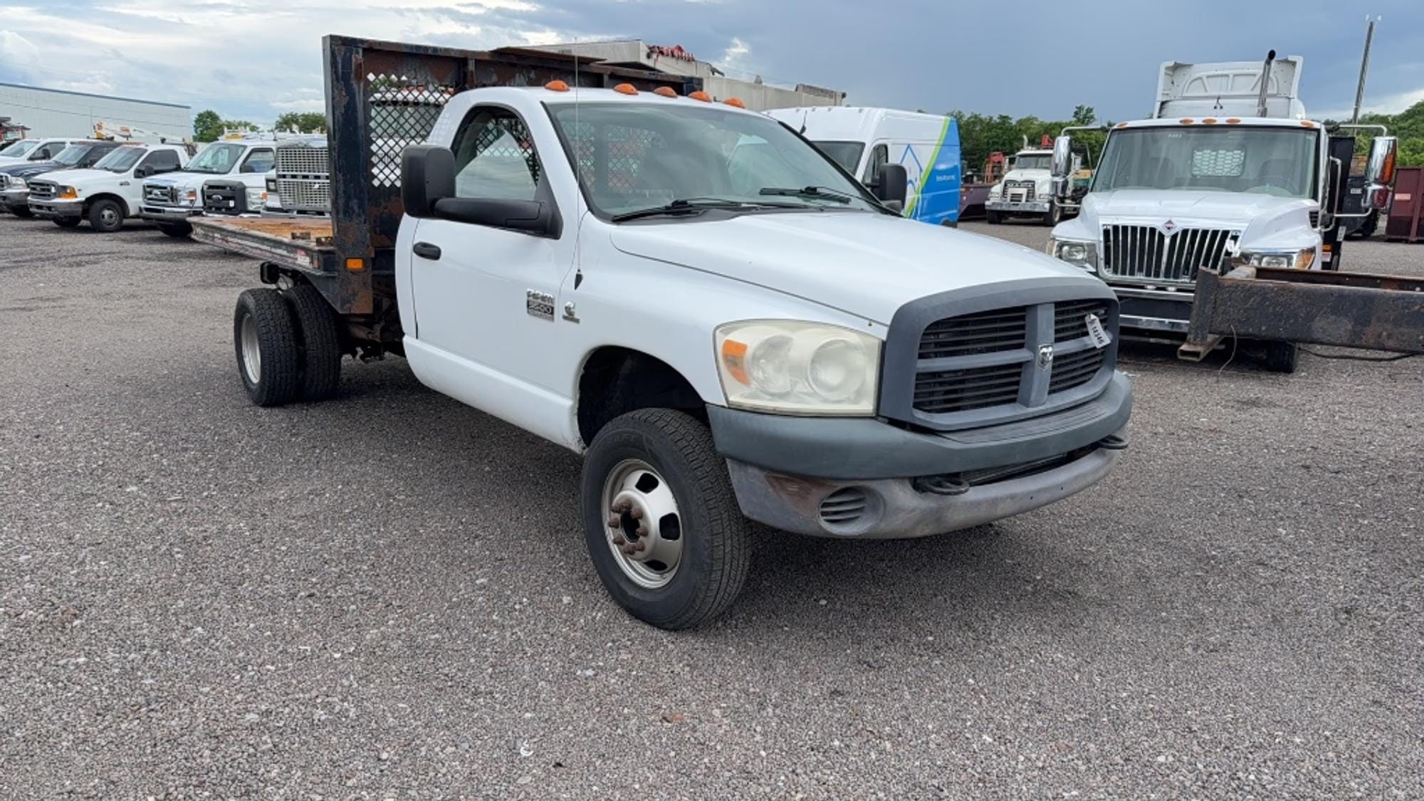 2007 Dodge Ram 3500 Equipment Image0