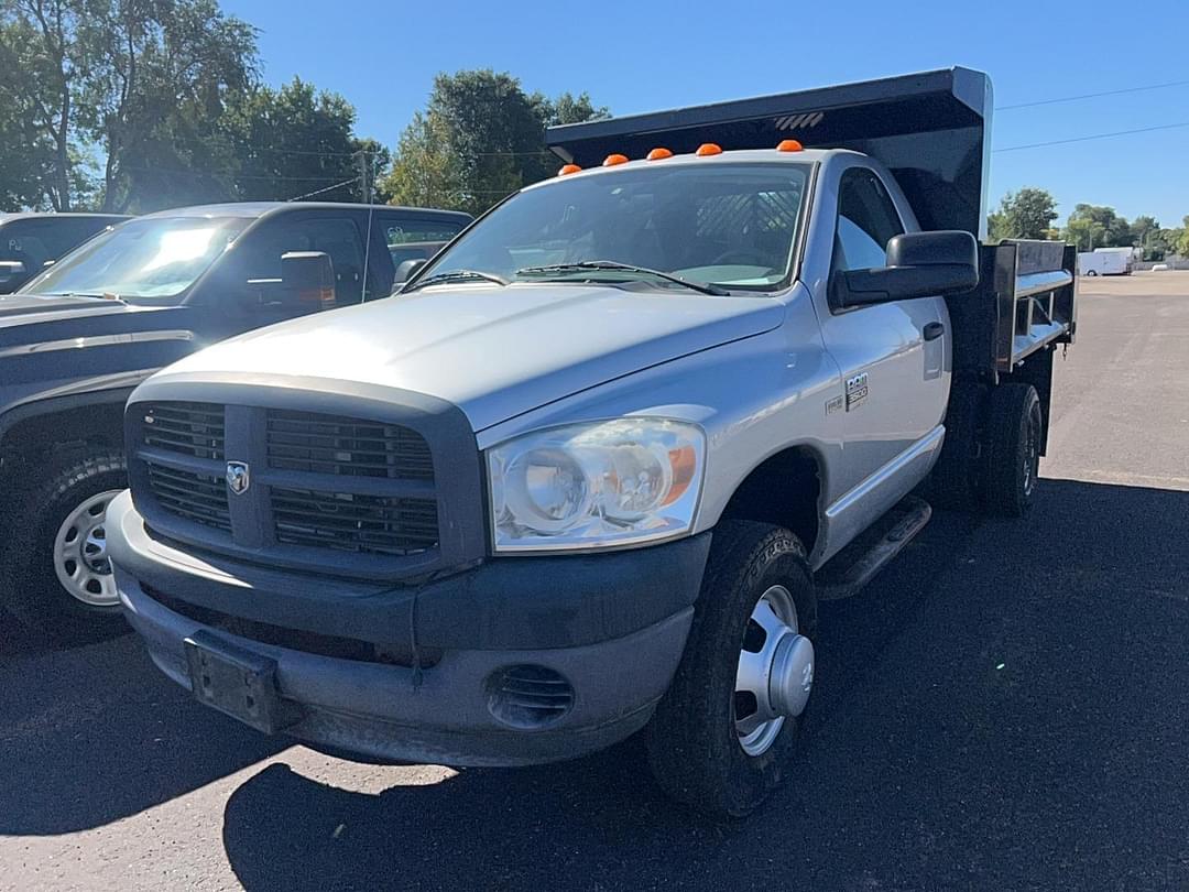 Image of Dodge Ram 3500 Primary image