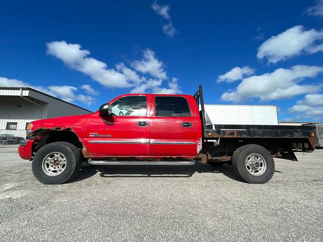 Image of GMC 2500HD equipment image 1