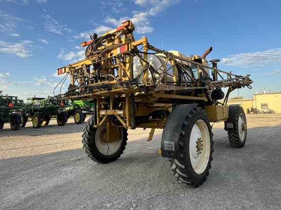 Image of RoGator SS1074 equipment image 1