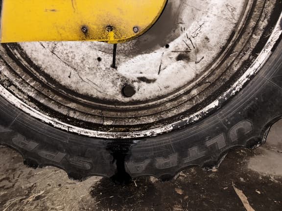 Image of Ag-Chem RoGator 1286C equipment image 4