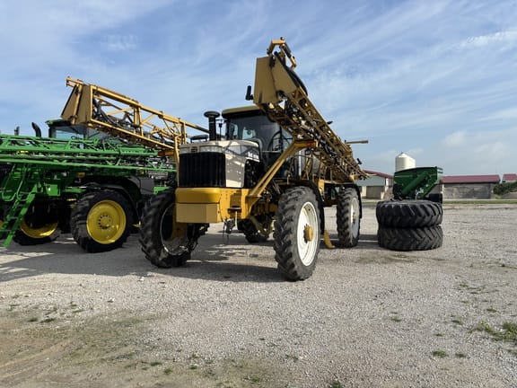 2007 Ag-Chem RoGator 1286C Equipment Image0