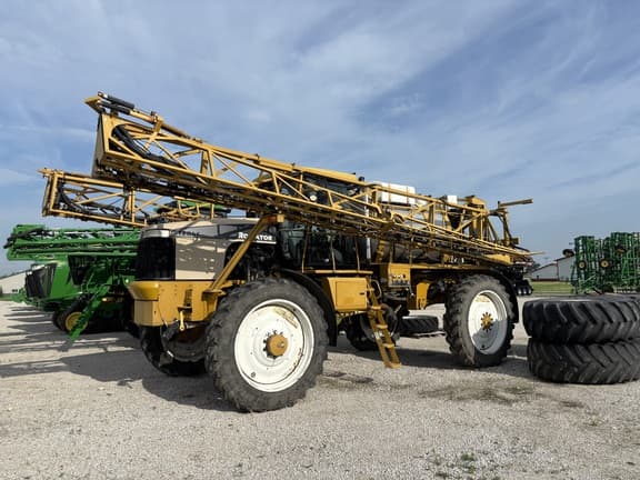 Image of Ag-Chem RoGator 1286C equipment image 1