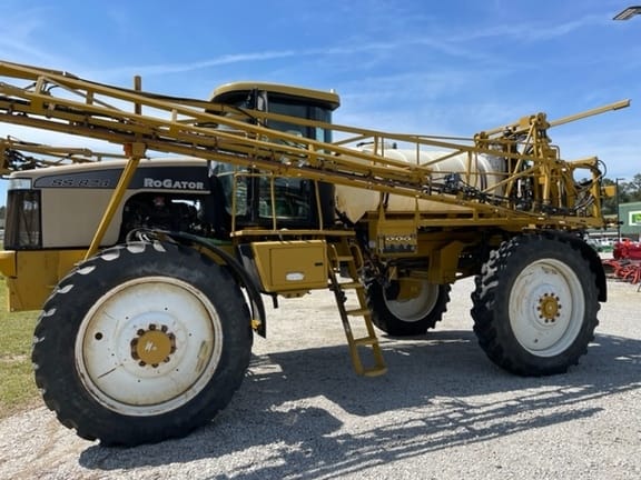 Main image Ag-Chem RoGator SS874