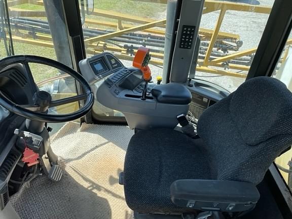 Main image Ag-Chem RoGator SS874 8