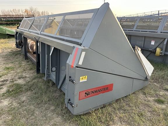 Image of Sheyenne Sunmaster 8R30 equipment image 2