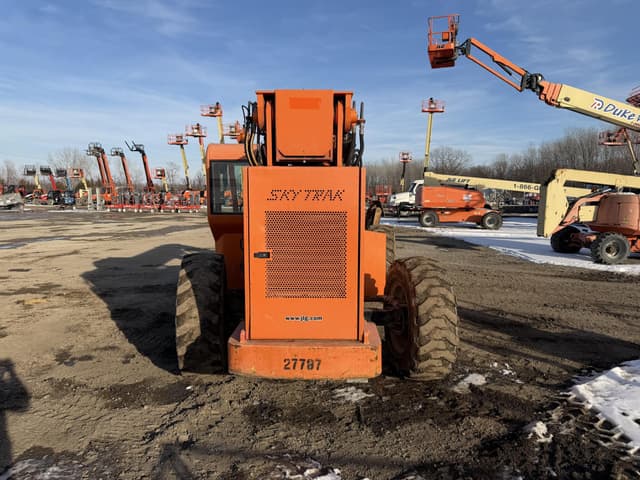 Image of Skytrak 10054 equipment image 2