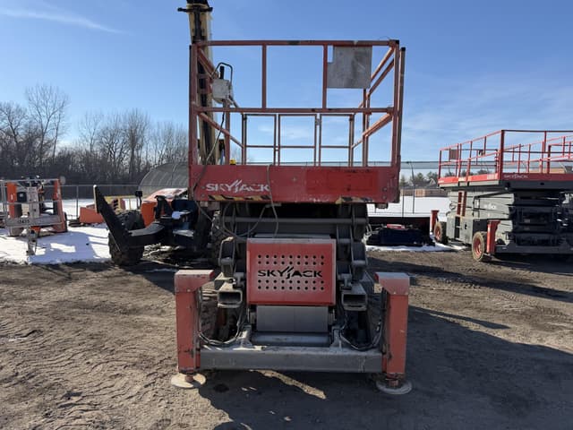 Image of Sky Jack SJ7135RT equipment image 2