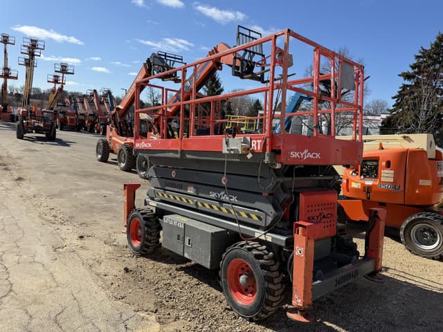 Image of Sky Jack SJ7135RT equipment image 1