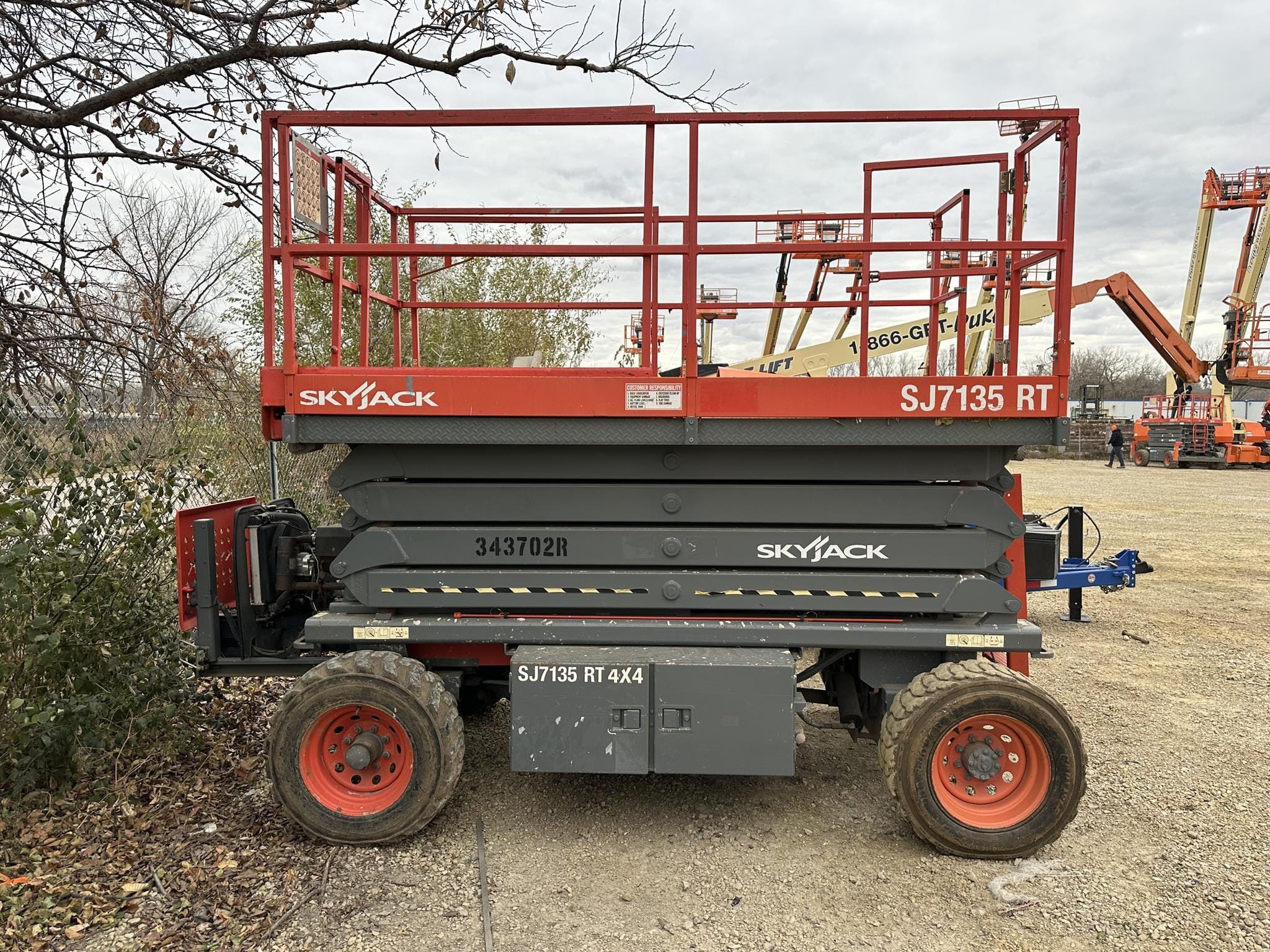 2007 Sky Jack SJ7135RT Equipment Image0