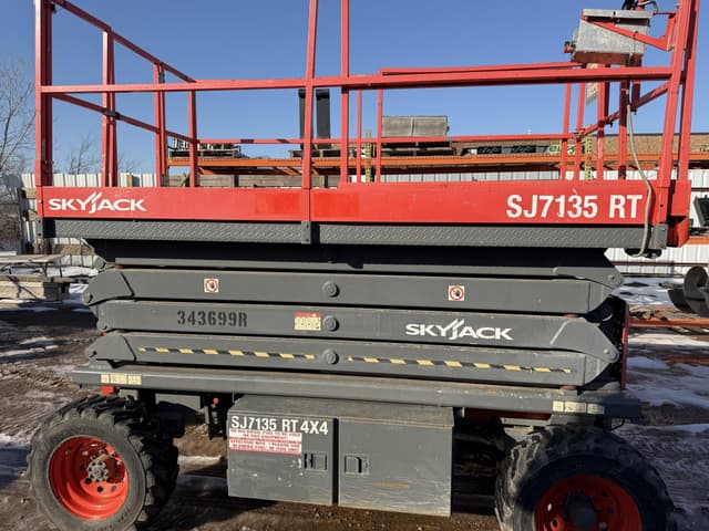 Image of Sky Jack SJ7135RT equipment image 4