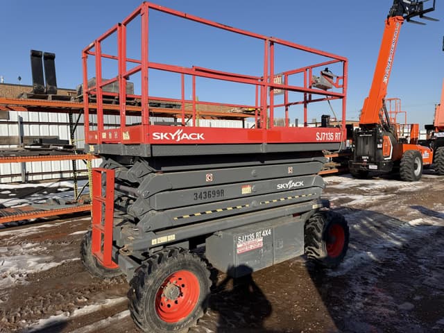 Image of Sky Jack SJ7135RT equipment image 3