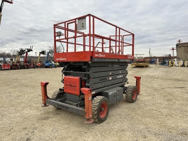 Image of Sky Jack SJ8243RT equipment image 4