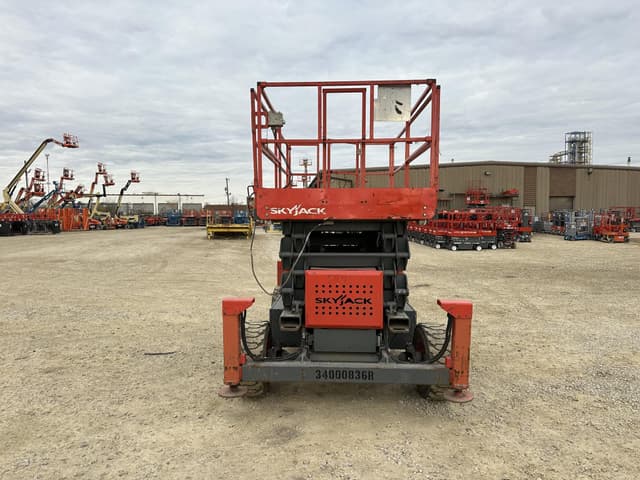 Image of Sky Jack SJ8243RT equipment image 3