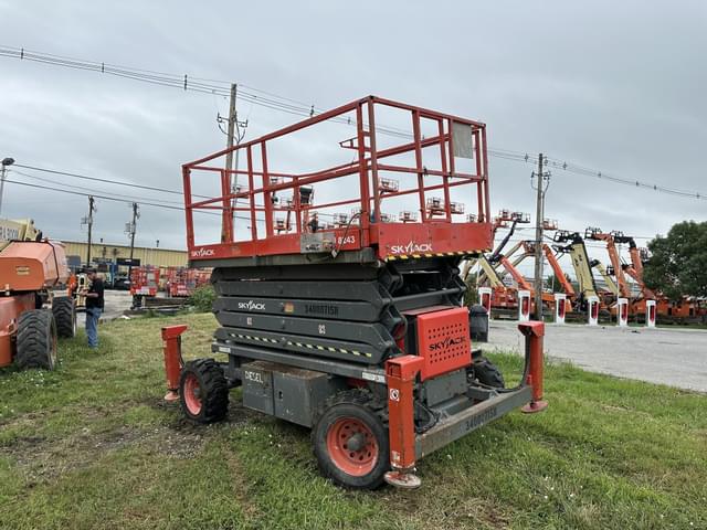 Image of Sky Jack SJ8243RT equipment image 2