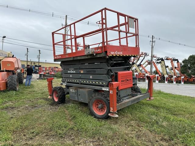 Image of Sky Jack SJ8243RT equipment image 1