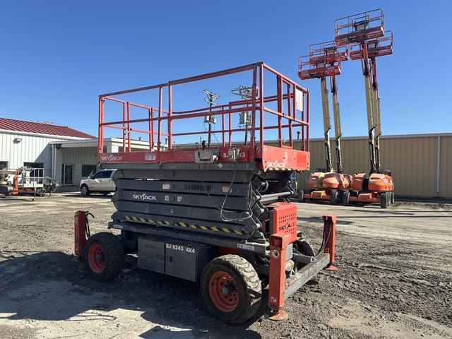 Image of Sky Jack SJ8243RT equipment image 1