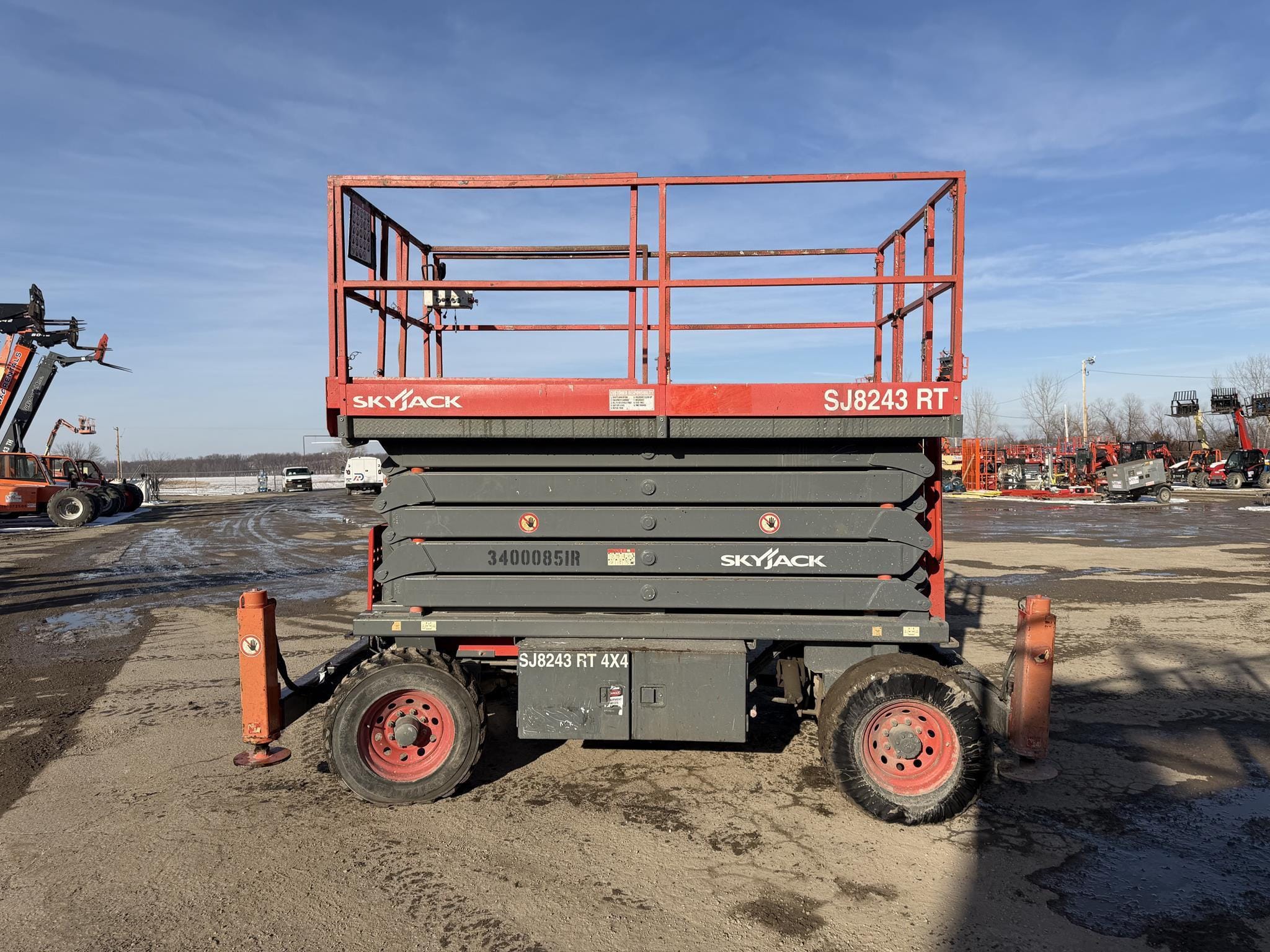 2007 Sky Jack SJ8243RT Equipment Image0