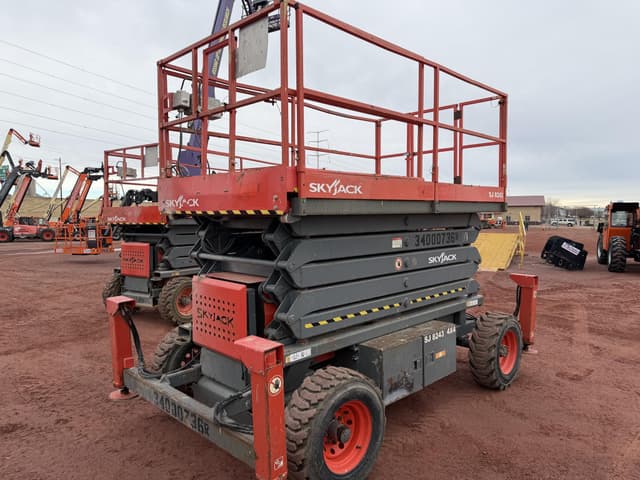 Image of Sky Jack SJ8243RT equipment image 3