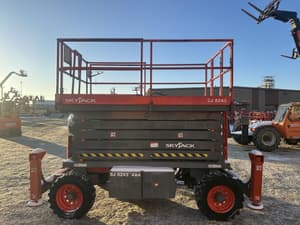 2007 Sky Jack SJ8243RT Image
