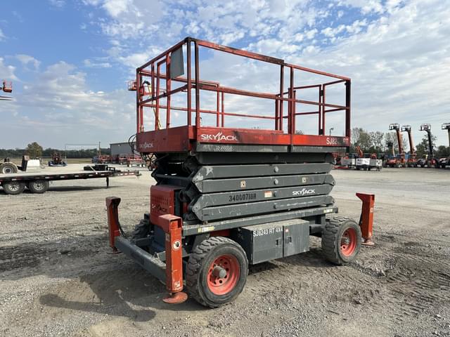 Image of Sky Jack SJ8243RT equipment image 3