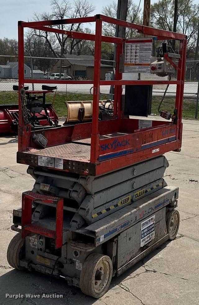 Image of Sky Jack SJIII3219 equipment image 4