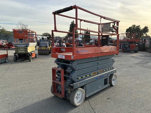 Image of Sky Jack SJIII3226 equipment image 2