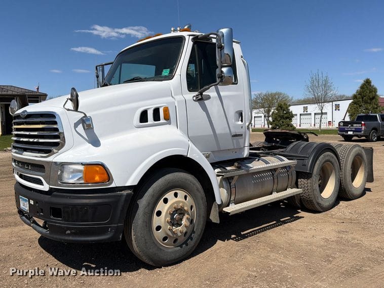 2007 Sterling A9500 Equipment Image0