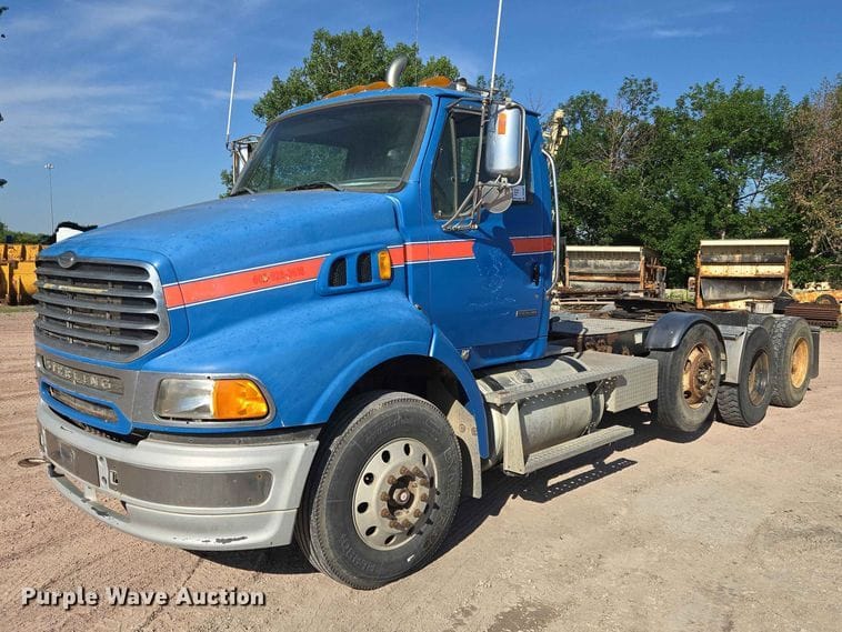 2007 Sterling AT9500 Equipment Image0