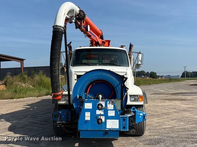 Image of Sterling L7500 equipment image 1