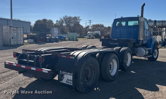 Image of Sterling L8500 equipment image 4