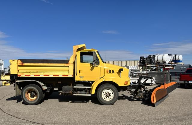 Image of Sterling L8500 equipment image 4