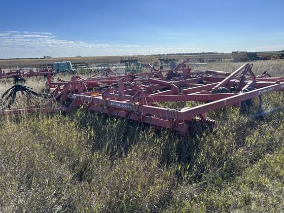 Image of Sunflower 6333-28 equipment image 1
