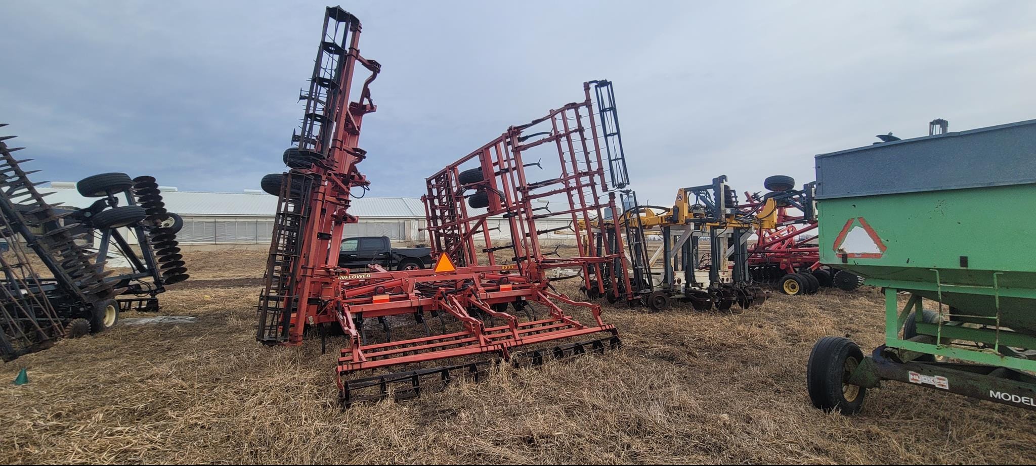 2007 Sunflower 6333-34 Equipment Image0