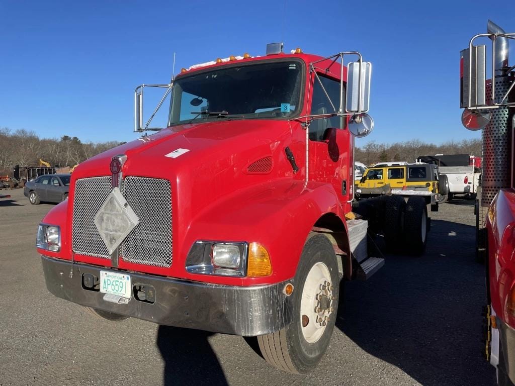 2007 Kenworth T300 Equipment Image0