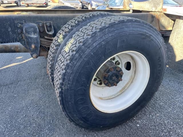 Image of Kenworth T300 equipment image 4