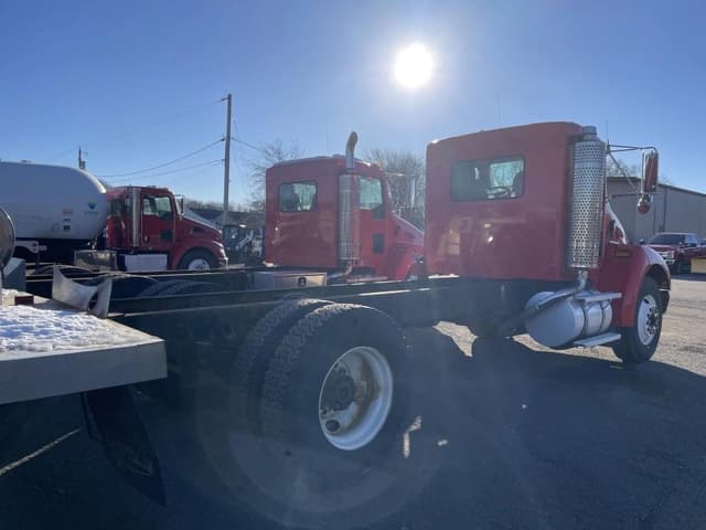 Image of Kenworth T300 equipment image 2