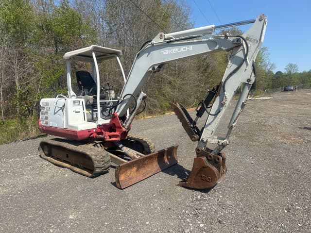 Image of Takeuchi TB135 equipment image 3