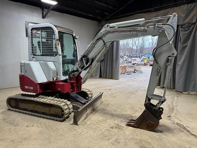 Image of Takeuchi TB138FR equipment image 2
