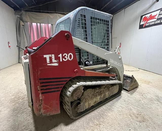 Image of Takeuchi TL130 equipment image 4