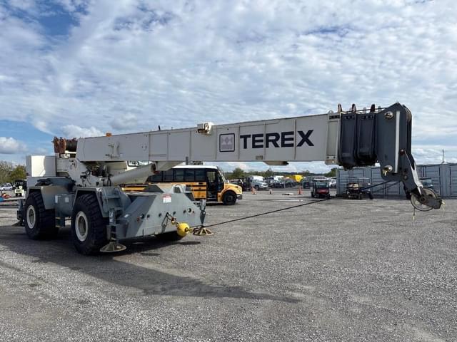 Image of Terex RT555-1 equipment image 3