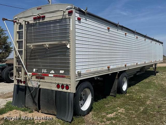Image of Timpte Grain Trailer equipment image 4