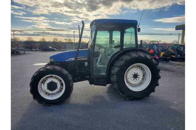 Image of New Holland TN75SA equipment image 2