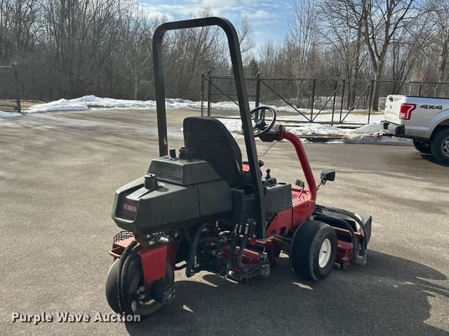 Image of Toro Greensmaster 3150 equipment image 4
