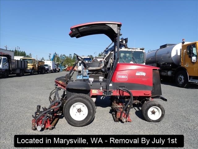 Image of Toro Reelmaster 5210 equipment image 3